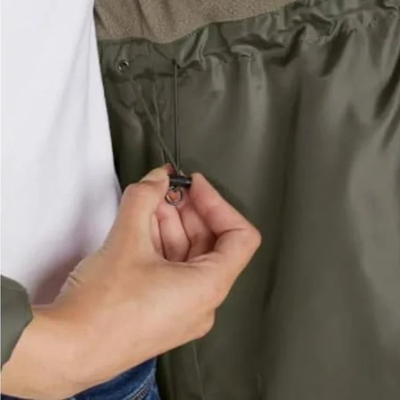 Eddie Bauer Women’s Lodge Down Duffle Coat - Picture 5 of 7